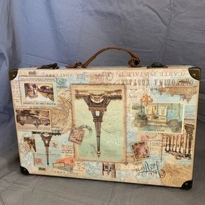 Paris luggage box